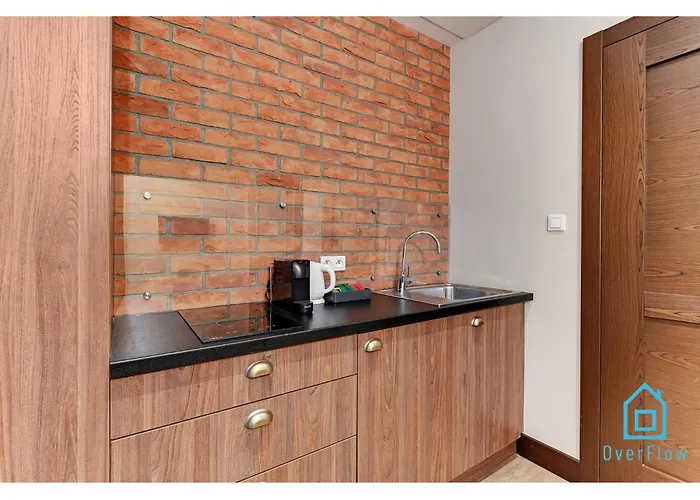 Luna Premium At Old Town